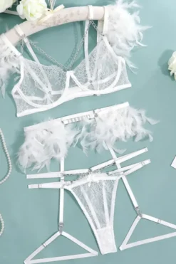 4tlg. Dessous Set mit Federn - weiß