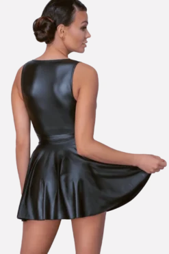 Wetlook Kleid mit Taillengürtel